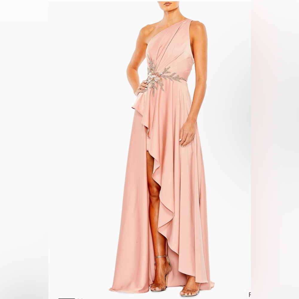MAC DUGGAL EMBELLISHED ONE SHOULDER ASYMMETRICAL GOWN. style 11262 size 12